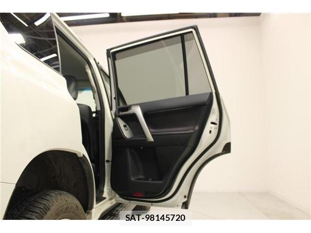 Toyota LAND CRUISER PRADO 2021-04 8146032-27