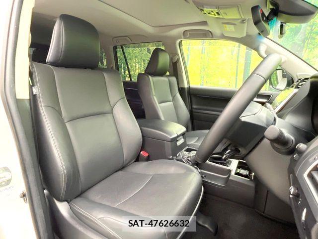 Toyota LAND CRUISER PRADO 2023-07 8146019-7