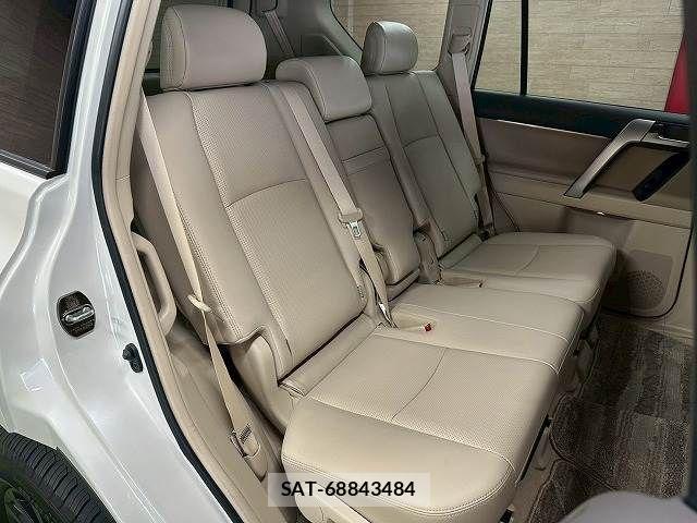 Toyota LAND CRUISER PRADO 2023-07 8146020-11