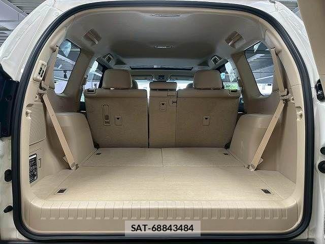 Toyota LAND CRUISER PRADO 2023-07 8146020-12