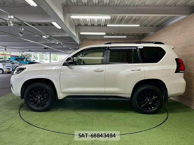 Toyota LAND CRUISER PRADO 2023-07 8146020-16