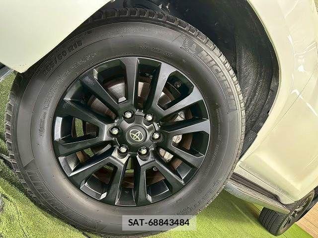 Toyota LAND CRUISER PRADO 2023-07 8146020-18