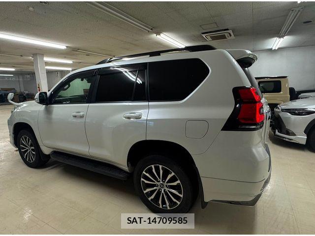 Toyota LAND CRUISER PRADO 2021-01 8158662-12