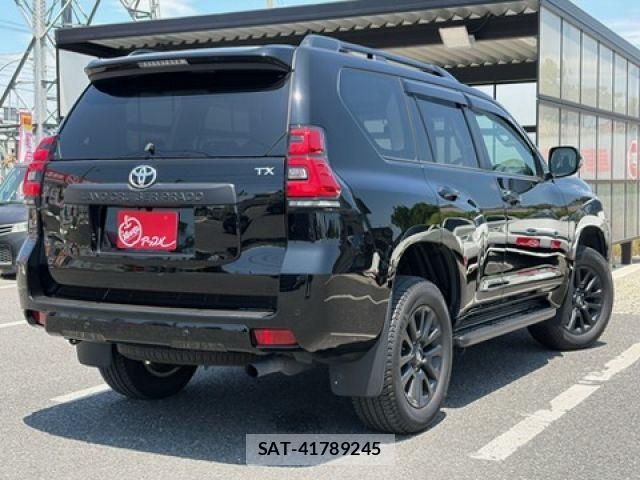 Toyota LAND CRUISER PRADO 2023-06 8208185-2
