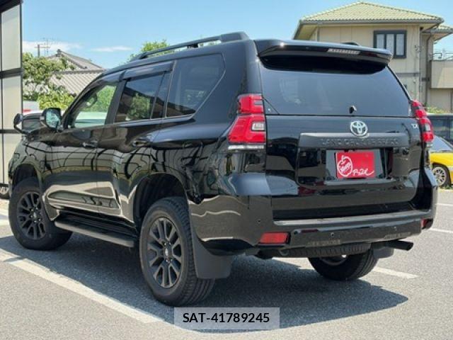 Toyota LAND CRUISER PRADO 2023-06 8208185-4