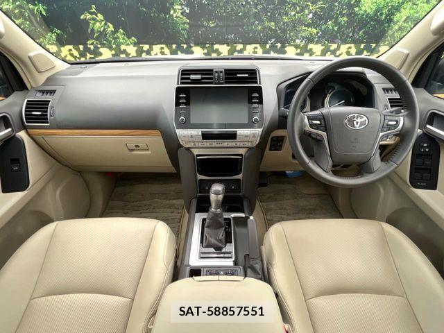 Toyota LAND CRUISER PRADO 2023-06 8208175-1