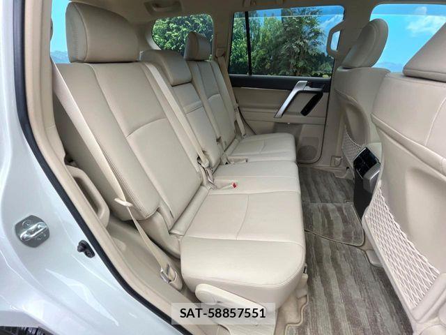 Toyota LAND CRUISER PRADO 2023-06 8208175-8