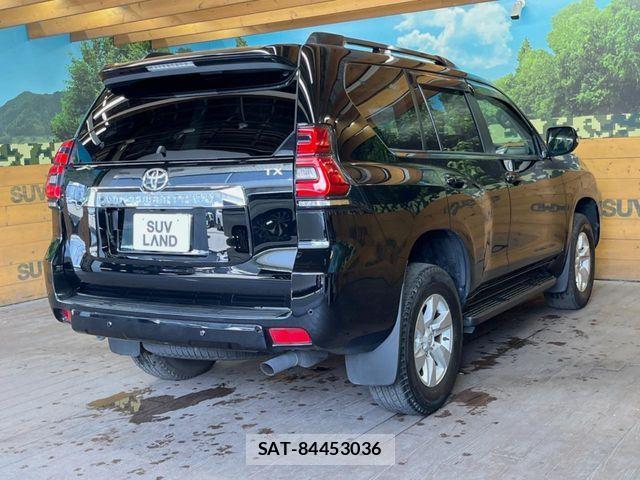 Toyota LAND CRUISER PRADO 2023-08 8208188-16