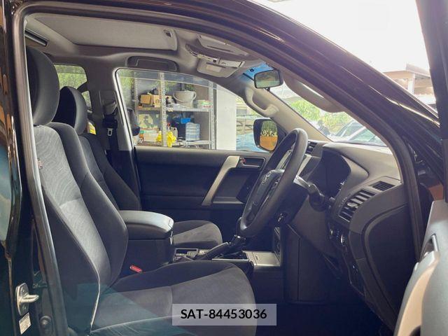 Toyota LAND CRUISER PRADO 2023-08 8208188-6