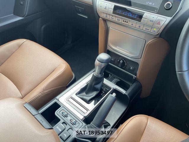 Toyota LAND CRUISER PRADO 2022-02 8208183-19