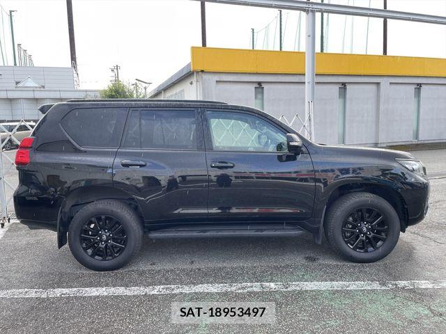 Toyota LAND CRUISER PRADO 2022-02 8208183-3