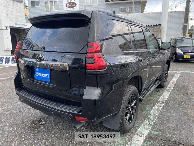Toyota LAND CRUISER PRADO 2022-02 8208183-4