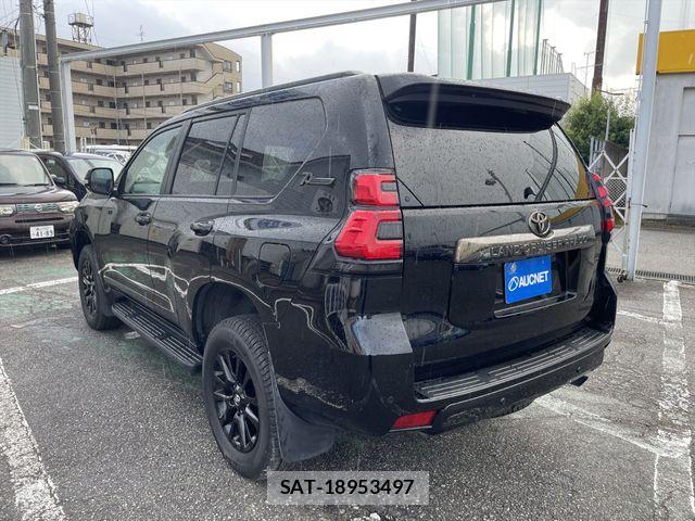 Toyota LAND CRUISER PRADO 2022-02 8208183-6