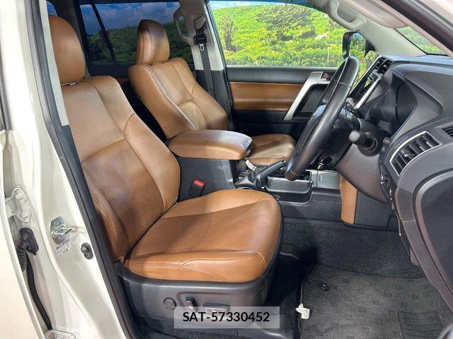 Toyota LAND CRUISER PRADO 2022-05 8208181-7
