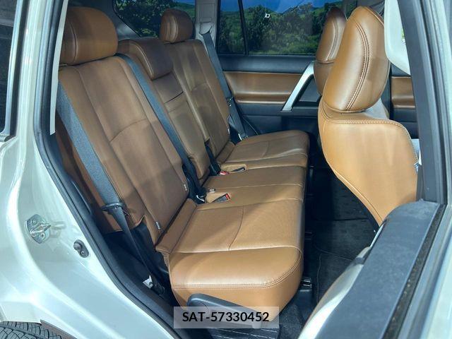 Toyota LAND CRUISER PRADO 2022-05 8208181-8