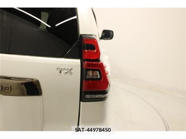 Toyota LAND CRUISER PRADO 2021-07 8208189-17