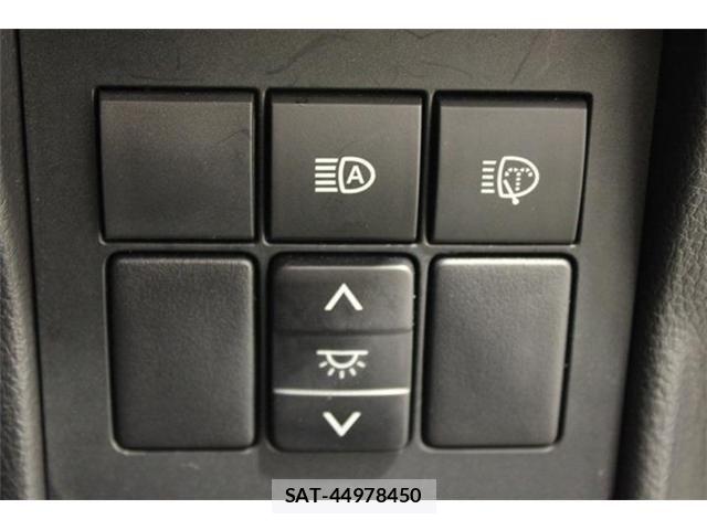 Toyota LAND CRUISER PRADO 2021-07 8208189-3