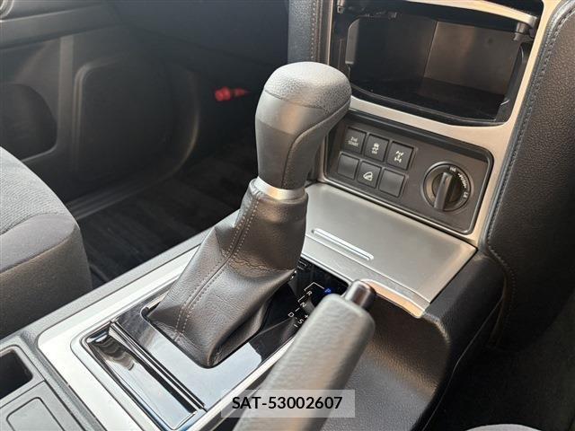 Toyota LAND CRUISER PRADO 2021-04 8208187-17