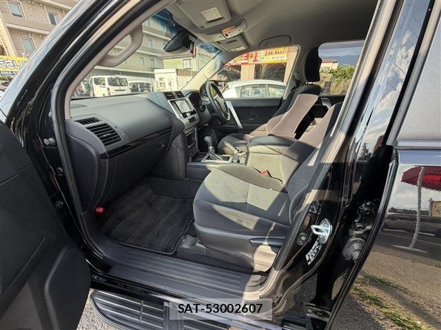 Toyota LAND CRUISER PRADO 2021-04 8208187-8