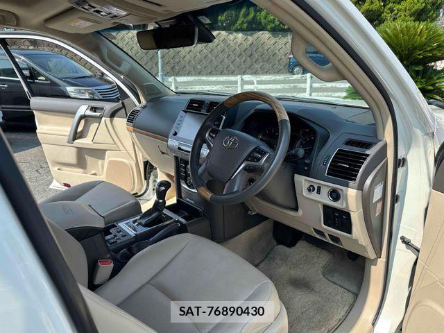 Toyota LAND CRUISER PRADO 2022-04 8208174-9