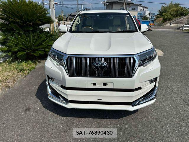 Toyota LAND CRUISER PRADO 2022-04 8208174-1