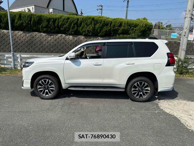 Toyota LAND CRUISER PRADO 2022-04 8208174-2