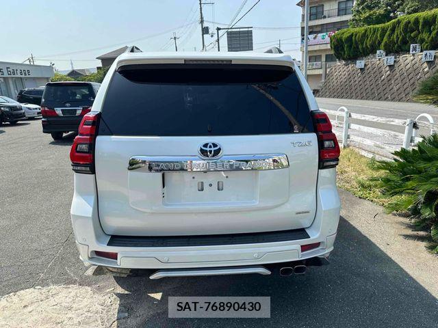 Toyota LAND CRUISER PRADO 2022-04 8208174-4