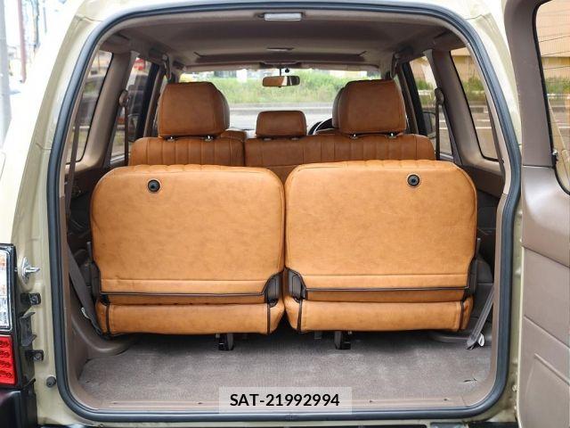 Toyota LAND CRUISER PRADO 2001-01 8208206-9