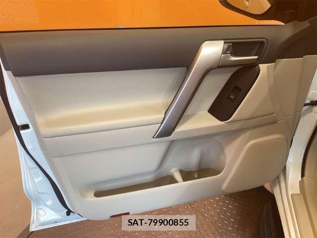 Toyota LAND CRUISER PRADO 2023-01 8208186-16