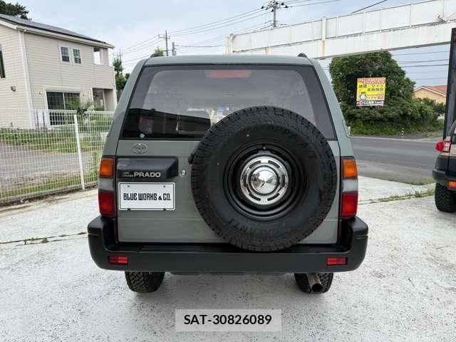 Toyota LAND CRUISER PRADO 1997-03 8208207-18