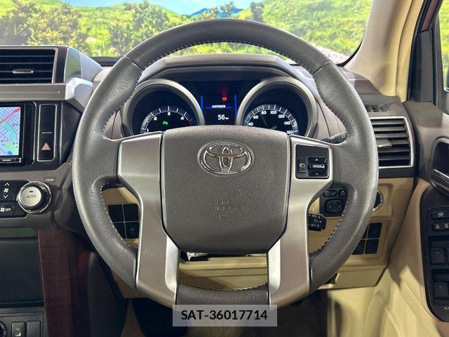 Toyota LAND CRUISER PRADO 2016-01 8208190-11