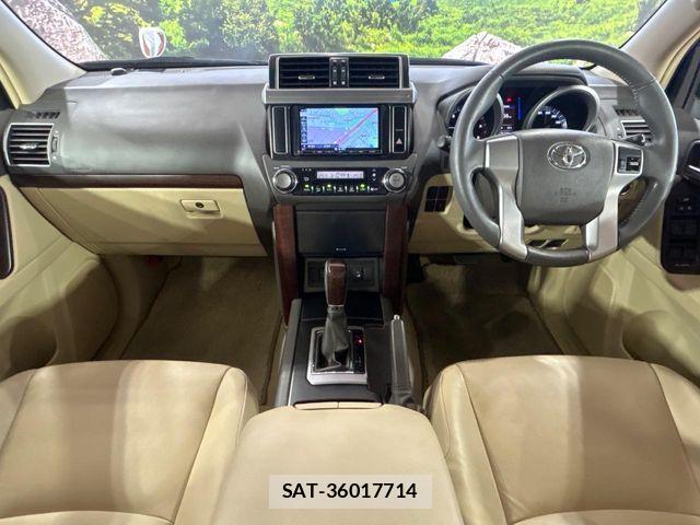 Toyota LAND CRUISER PRADO 2016-01 8208190-1