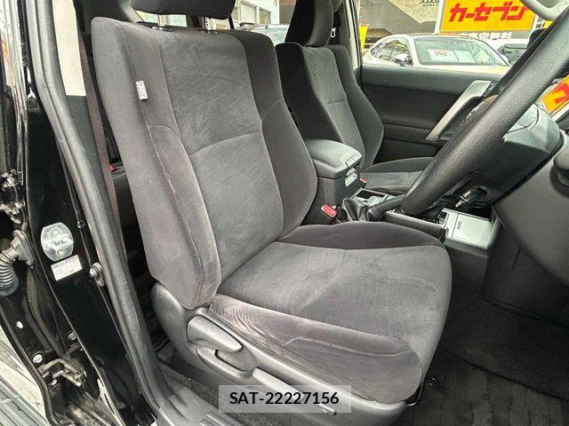 Toyota LAND CRUISER PRADO 2023-07 8208196-16