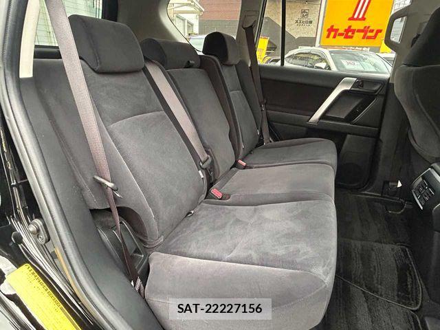 Toyota LAND CRUISER PRADO 2023-07 8208196-17
