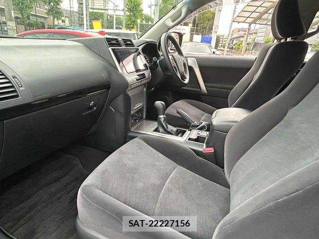 Toyota LAND CRUISER PRADO 2023-07 8208196-18
