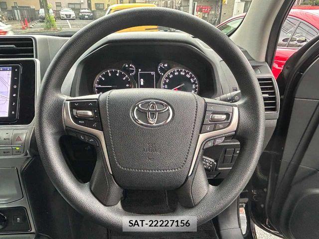 Toyota LAND CRUISER PRADO 2023-07 8208196-5