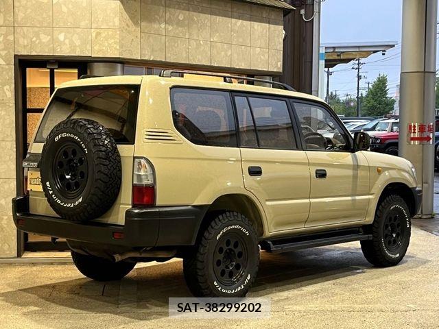 Toyota LAND CRUISER PRADO 2002-03 8208204-2