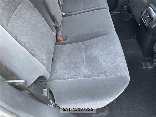Toyota LAND CRUISER PRADO 2017-09 8208205-13