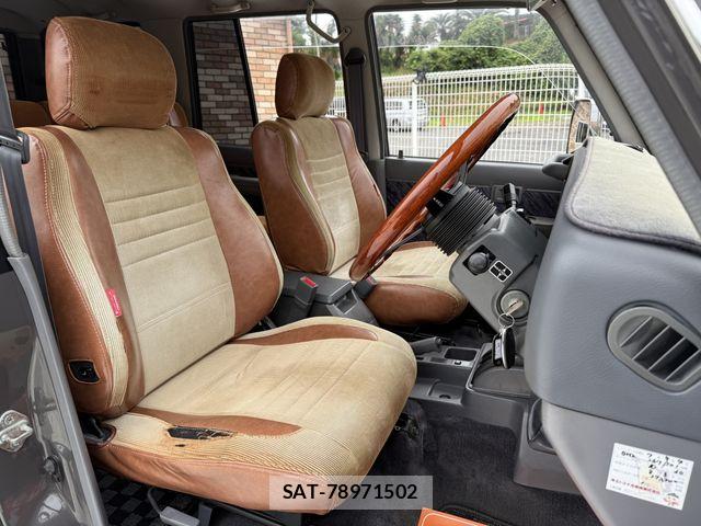 Toyota LAND CRUISER PRADO 1994-10 8208195-26