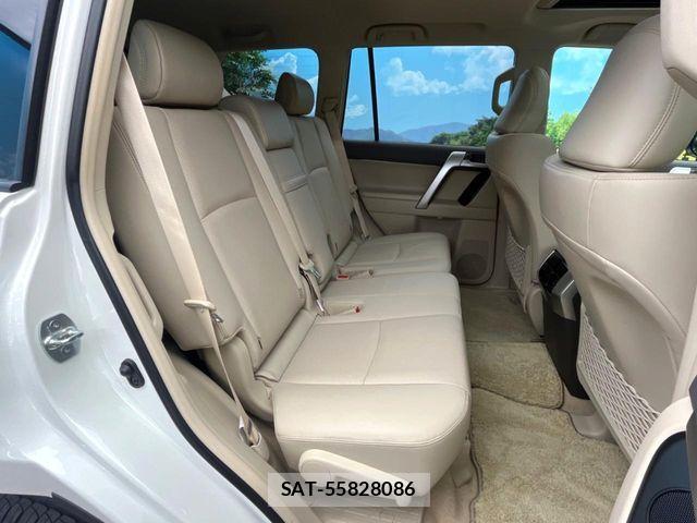 Toyota LAND CRUISER PRADO 2023-01 8208178-9
