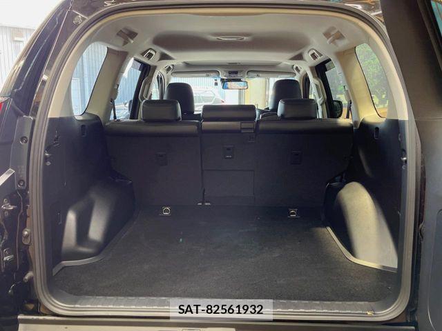 Toyota LAND CRUISER PRADO 2023-08 8230537-9