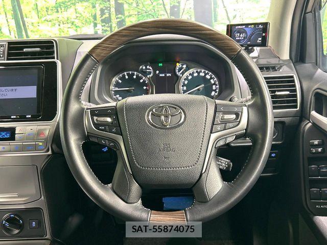 Toyota LAND CRUISER PRADO 2023-02 8230525-11