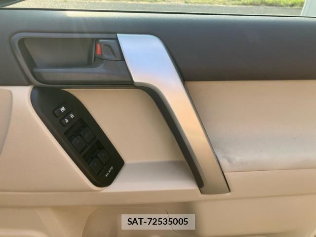 Toyota LAND CRUISER PRADO 2020-07 8230545-25