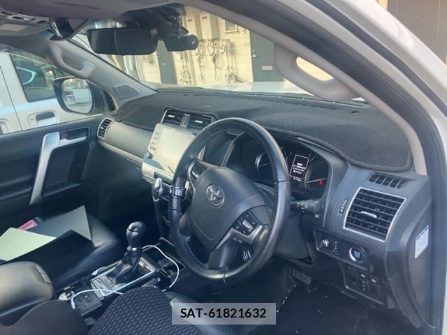 Toyota LAND CRUISER PRADO 2021-03 8230536-12