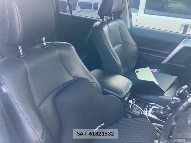 Toyota LAND CRUISER PRADO 2021-03 8230536-13