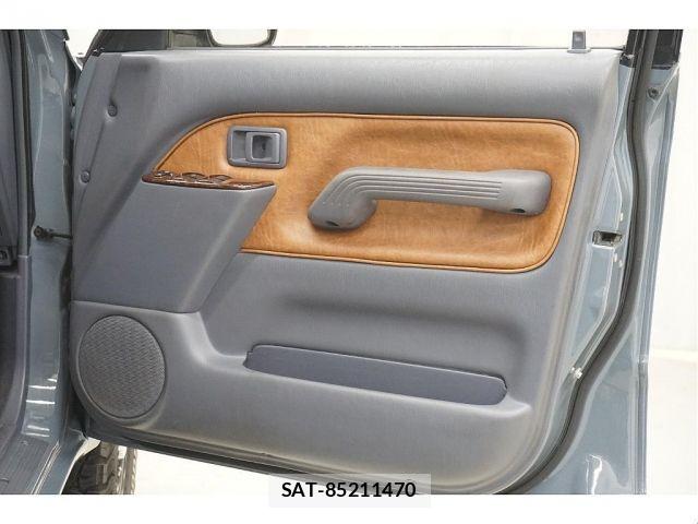 Toyota LAND CRUISER PRADO 1999-01 8230546-12
