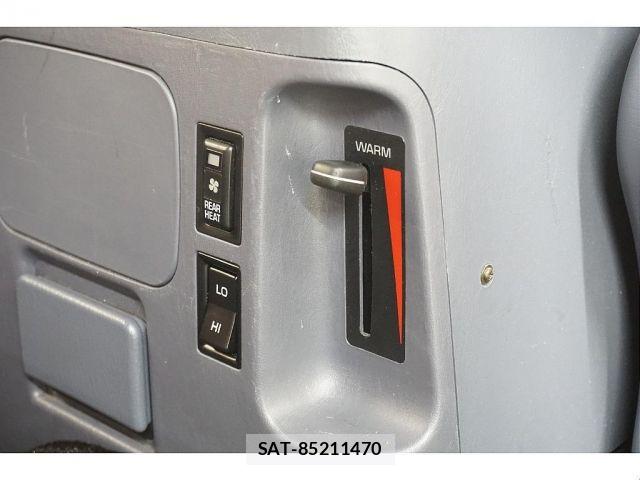 Toyota LAND CRUISER PRADO 1999-01 8230546-17