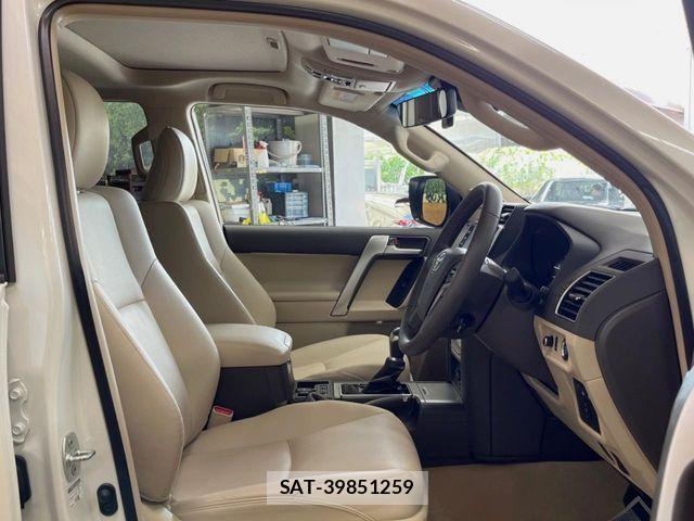 Toyota LAND CRUISER PRADO 2023-05 8230524-6