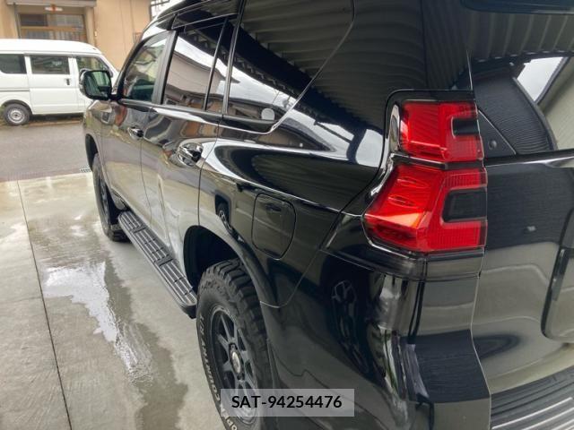 Toyota LAND CRUISER PRADO 2023-06 8230543-9