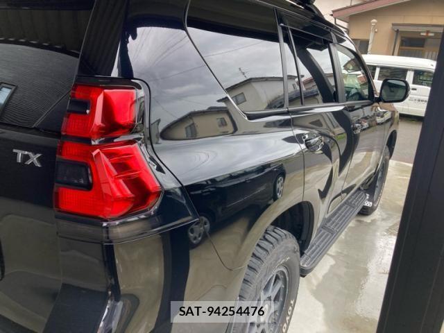 Toyota LAND CRUISER PRADO 2023-06 8230543-10